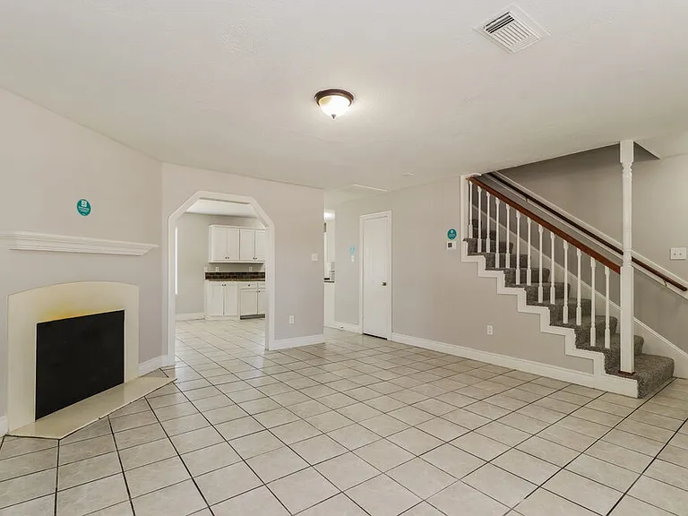 3035 Cinnamon Glen Dr — Photo 4