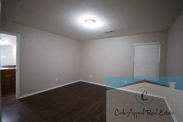 3883 Saddlecrest Dr — Photo 7