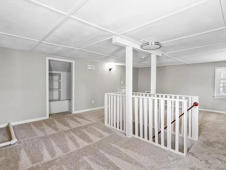 8023 Garfield Ave — Photo 12