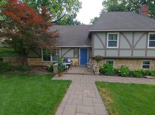 4206 NW Briarcliff Ln, Kansas City, MO 64116