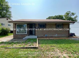 10648 Spring Garden Dr, Saint Louis, MO 63137