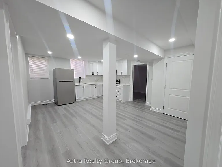 105 Coldwell Bay Cir — Photo 16