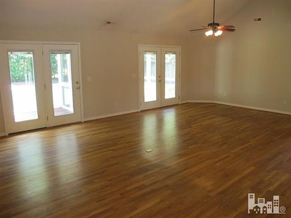 3rd image of 524 Sea Castle Ct