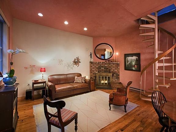 3rd image of 329 W 21st St APT Gr