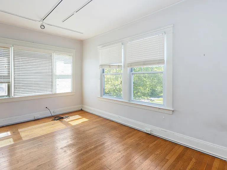 2656 Hampshire Rd — Photo 7