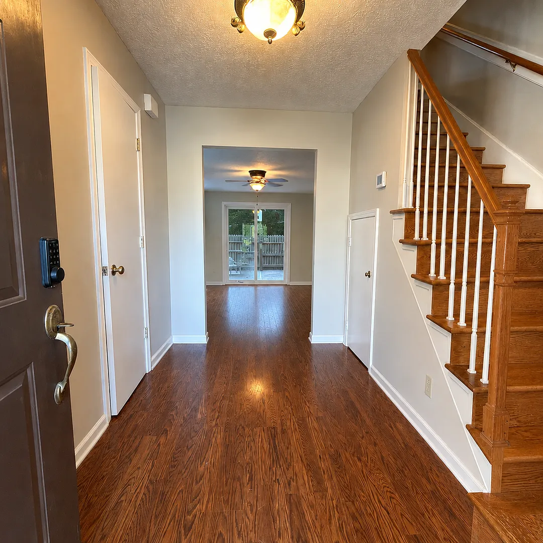 5952 Colchester Dr! — Photo 2