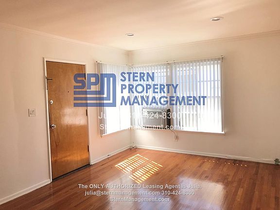 3rd image of 1051 S Wooster St APT 8
