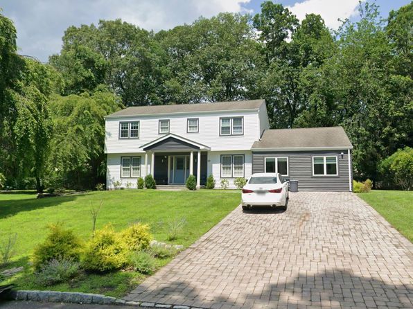 10 Millbury St