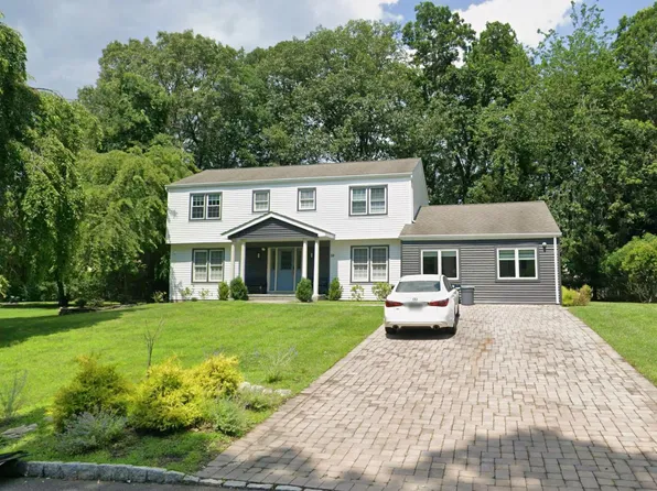 10 Millbury St, Suffern, NY 10901