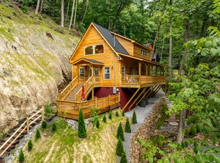 711 Heiden Dr, Gatlinburg, TN 37738