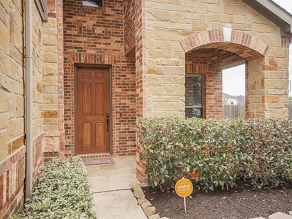 2nd image of 16522 Castle Fraser Dr