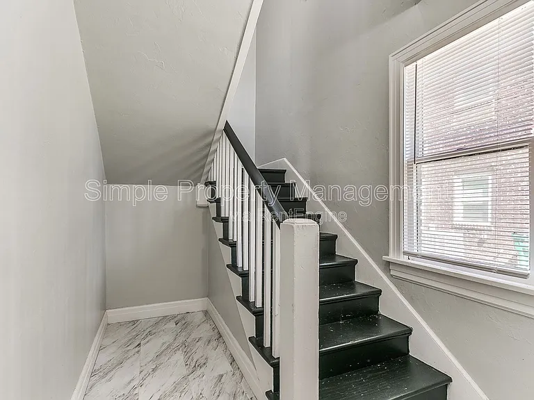 1841 N Gatewood Ave — Photo 5