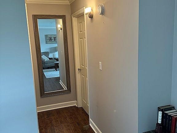 3rd image of 1120 E Lee Blvd #A104
