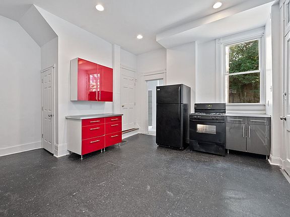 4th image of 116 Lyon St