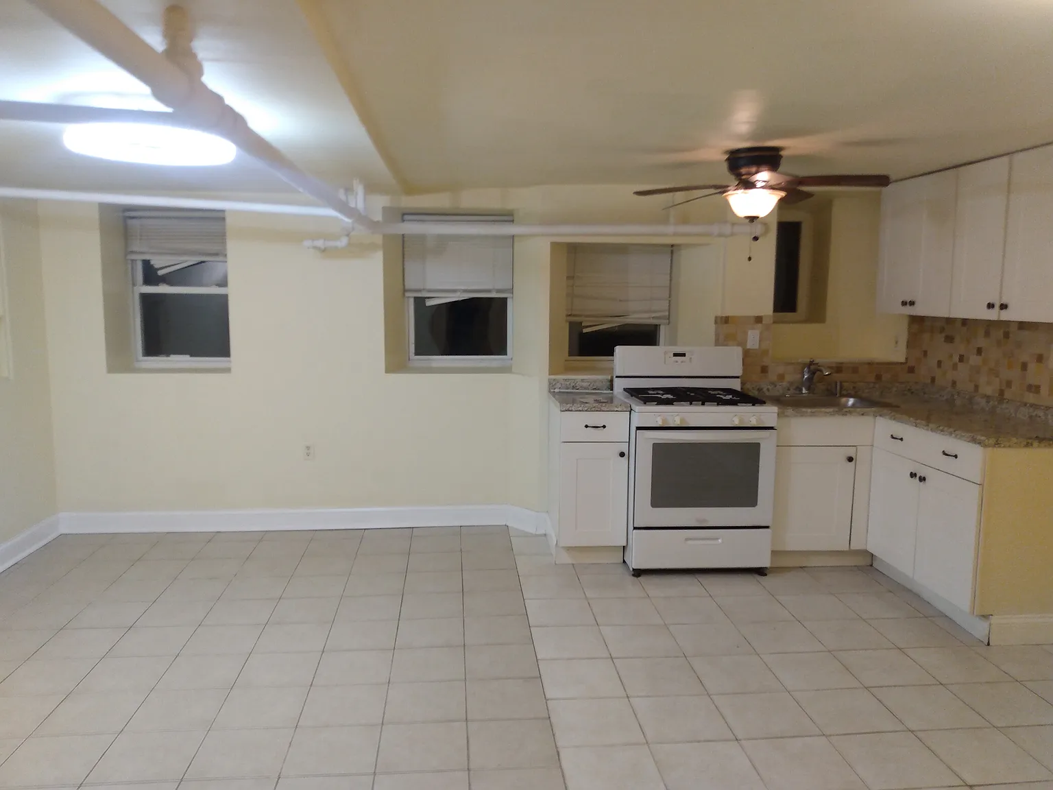 1 bed, 1100 sqft, $1,795 — Photo 3