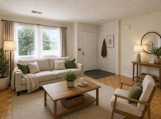 1875 Cherokee Dr Unit 4, Salinas, CA 93906