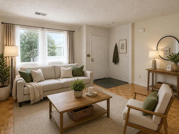 1875 Cherokee Dr Unit 4, Salinas, CA 93906