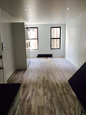 Rented by Performing Assets Corp | media 4