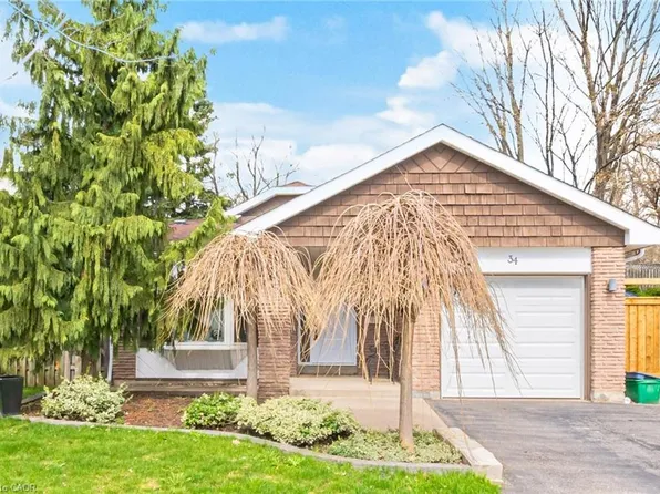 34 Lorraine Cres, Brampton, ON L6S 2R7