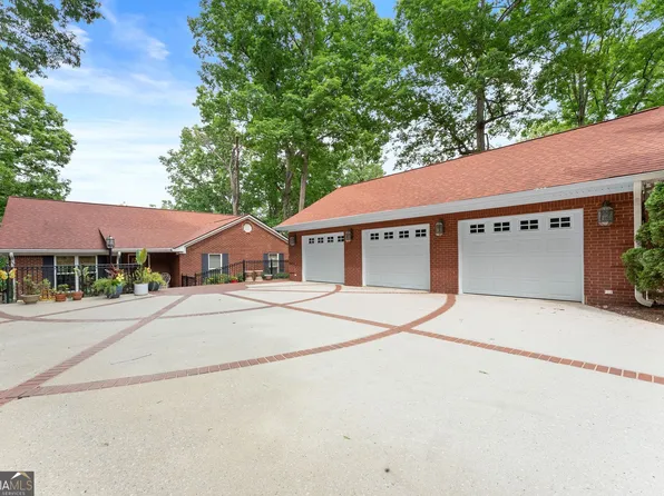 2740 Northlake Rd, Gainesville, GA 30506