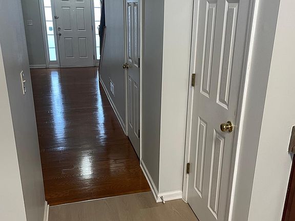 3rd image of 1558 Paramount View Trce