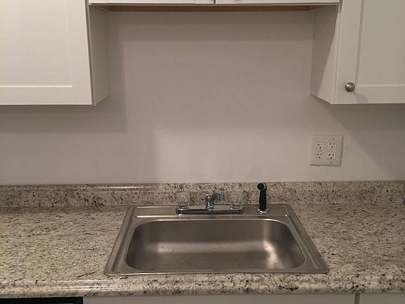 4th image of 1125 Lakeside Dr #47-D