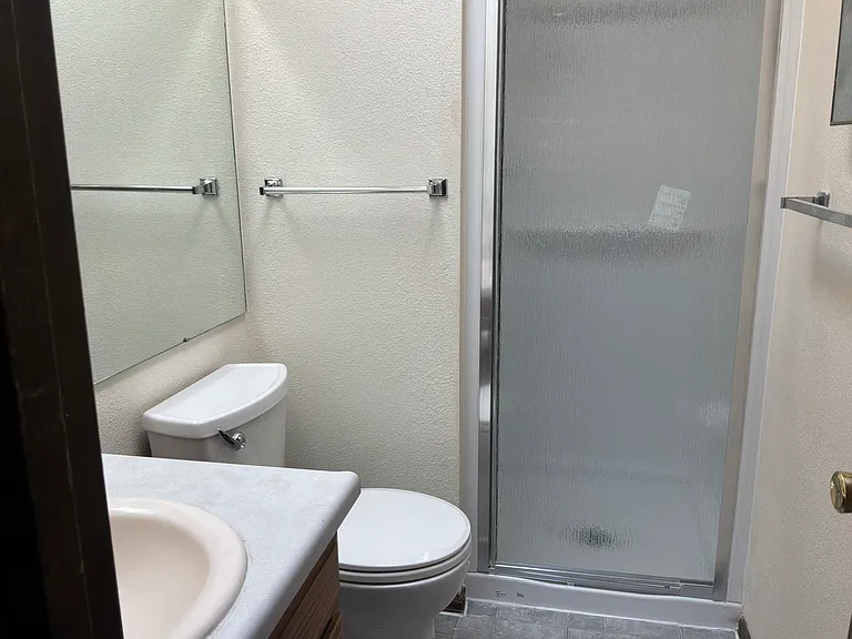 7730 Gibralter Dr — Photo 10