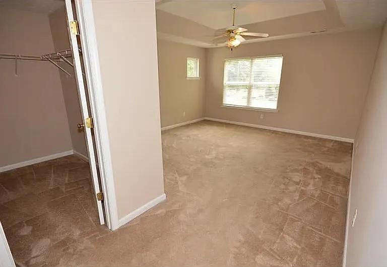 4333 Ben Hill Rd — Photo 7