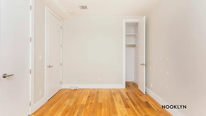 Rented by Nooklyn NYC LLC | media 5