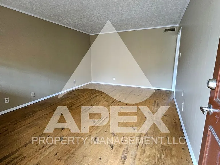 Kendle Wood Apartments — Photo 3