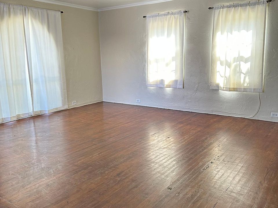 1st image of 147 W Park Ave