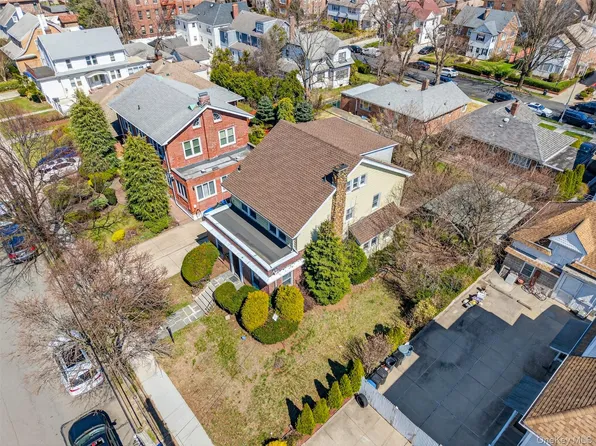 35-71 162nd Street, Flushing, NY 11358