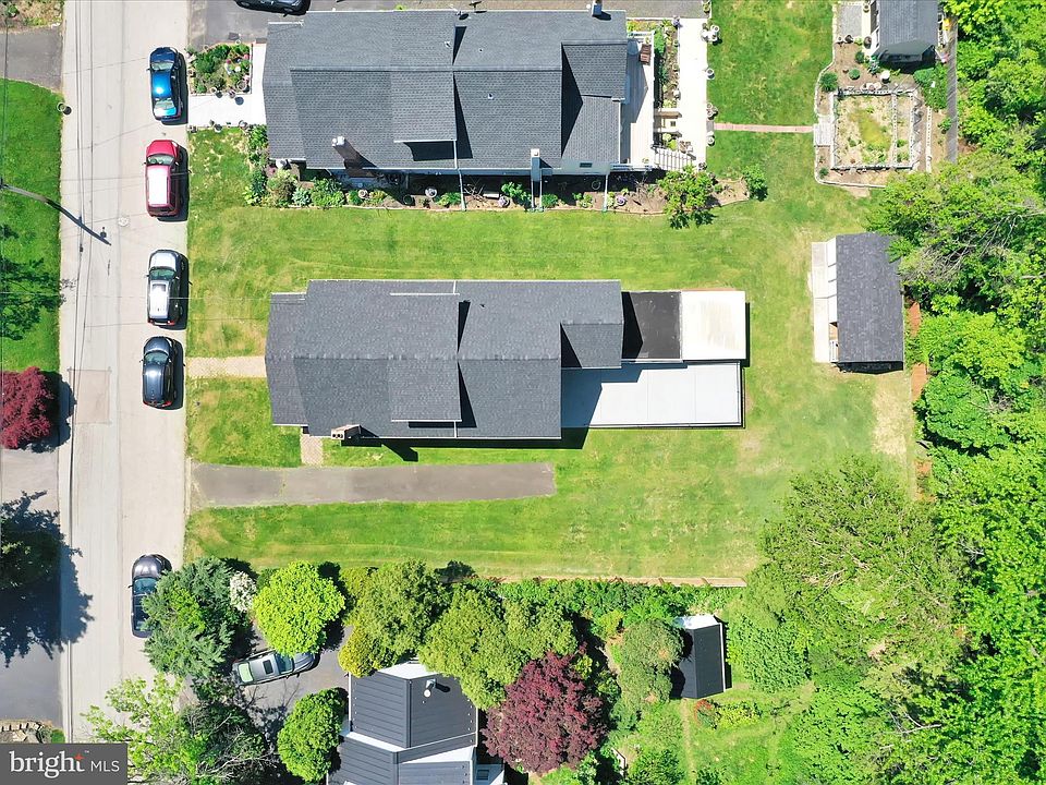 19 Springfield Ave, Flourtown, PA 19031 MLS PAMC2071896 Zillow