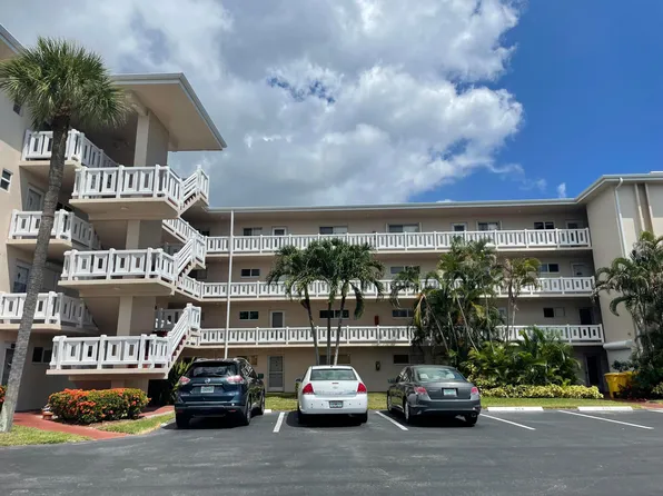 2669 S Garden Drive #102, Lake Worth, FL 33461