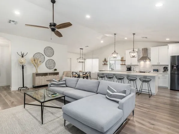 2562 E Lynwood St, Mesa, AZ