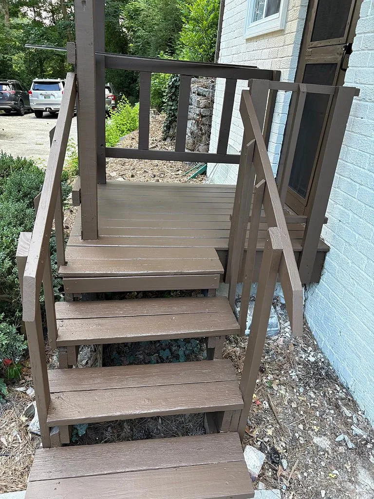 Kinsey Court Northeast - C — Photo 1