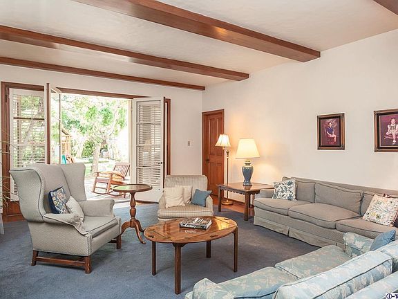 5th image of 385 S Parkwood Ave