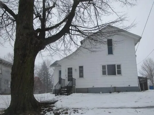 305 W Silver St, Reading, MI 49274