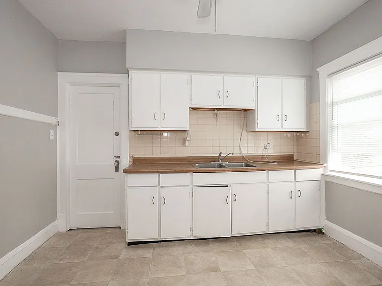 13416 Harlon Ave — Photo 12