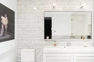 Rented by R New York