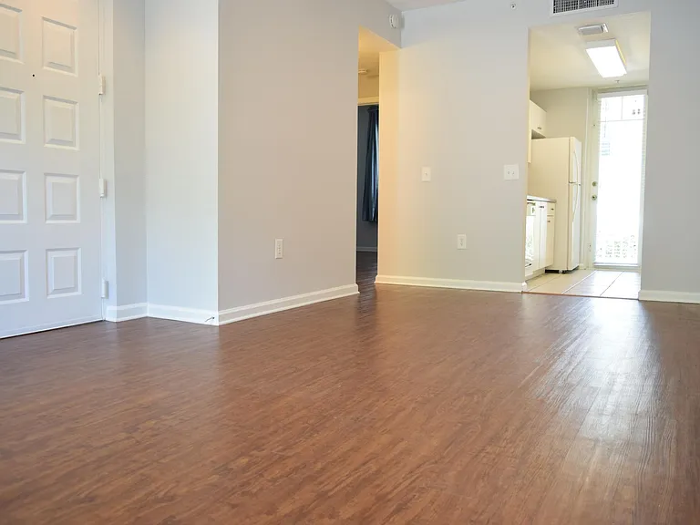 1136 Town Center Dr #14 — Photo 2