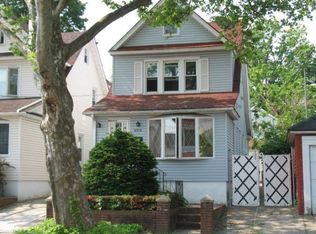 6912 Manse St, Forest Hills, NY 11375