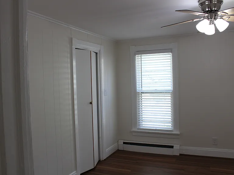 513 S Albany St — Photo 12