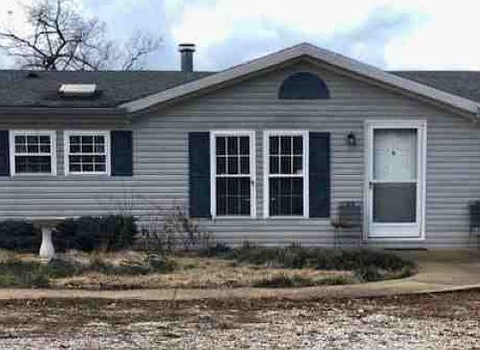 5th image of 209 Shrub Dr