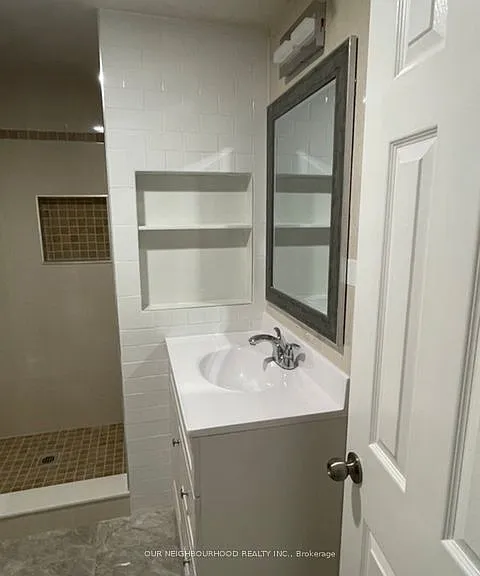 437 Fernhill Blvd #B — Photo 5