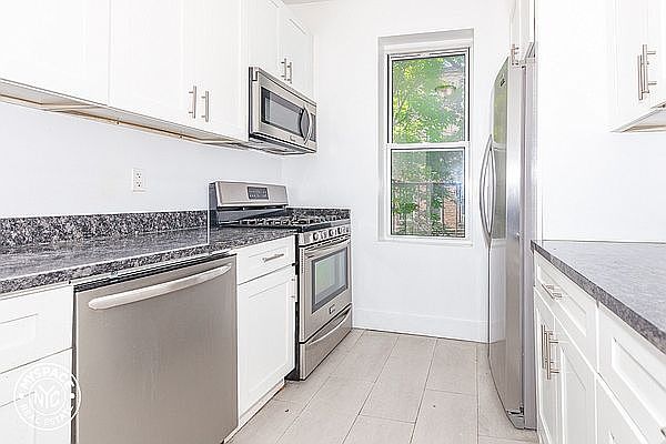 1st image of 475 Hancock St #8A