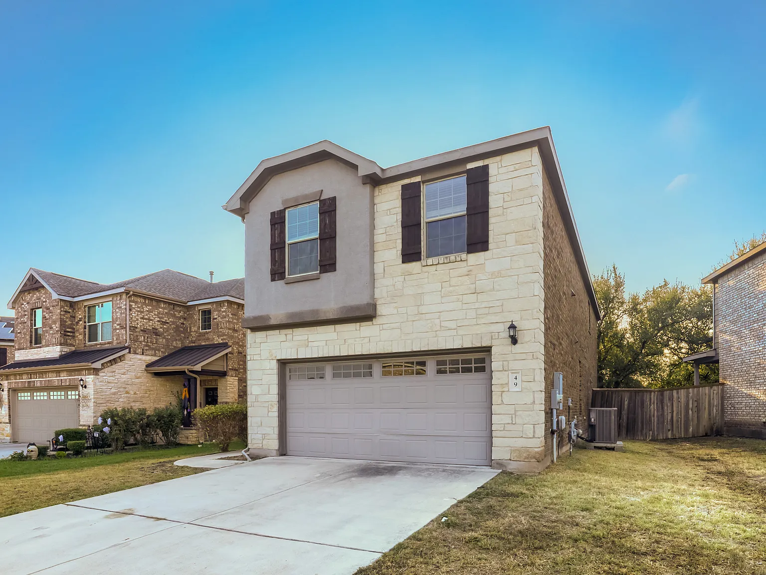 1051 Kenney Fort Xing — Photo 1