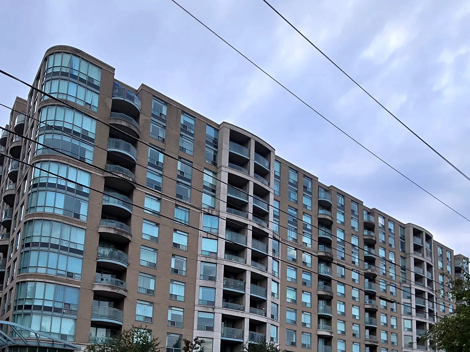 2 bed, $3,000 — Photo 1