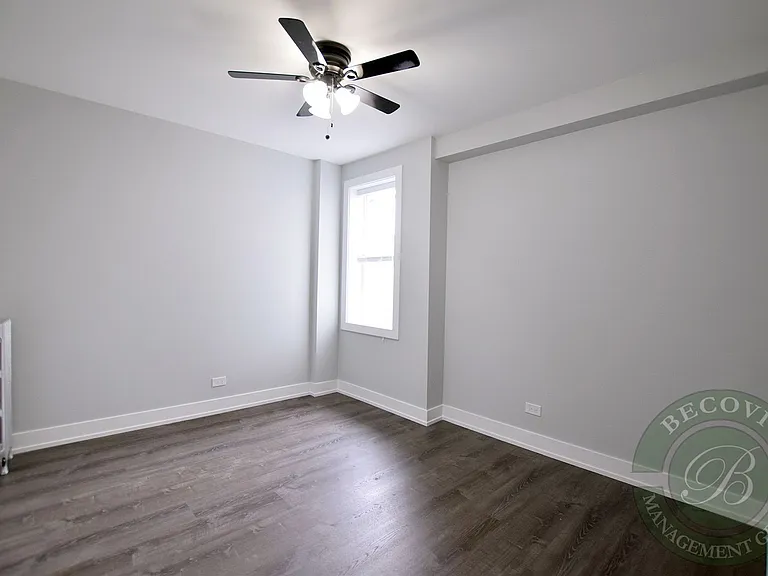 The 1521 Sherwin — Photo 67