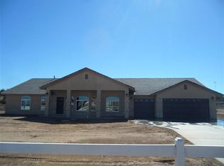 11825 Whitehaven, Oak Hills, CA 92344